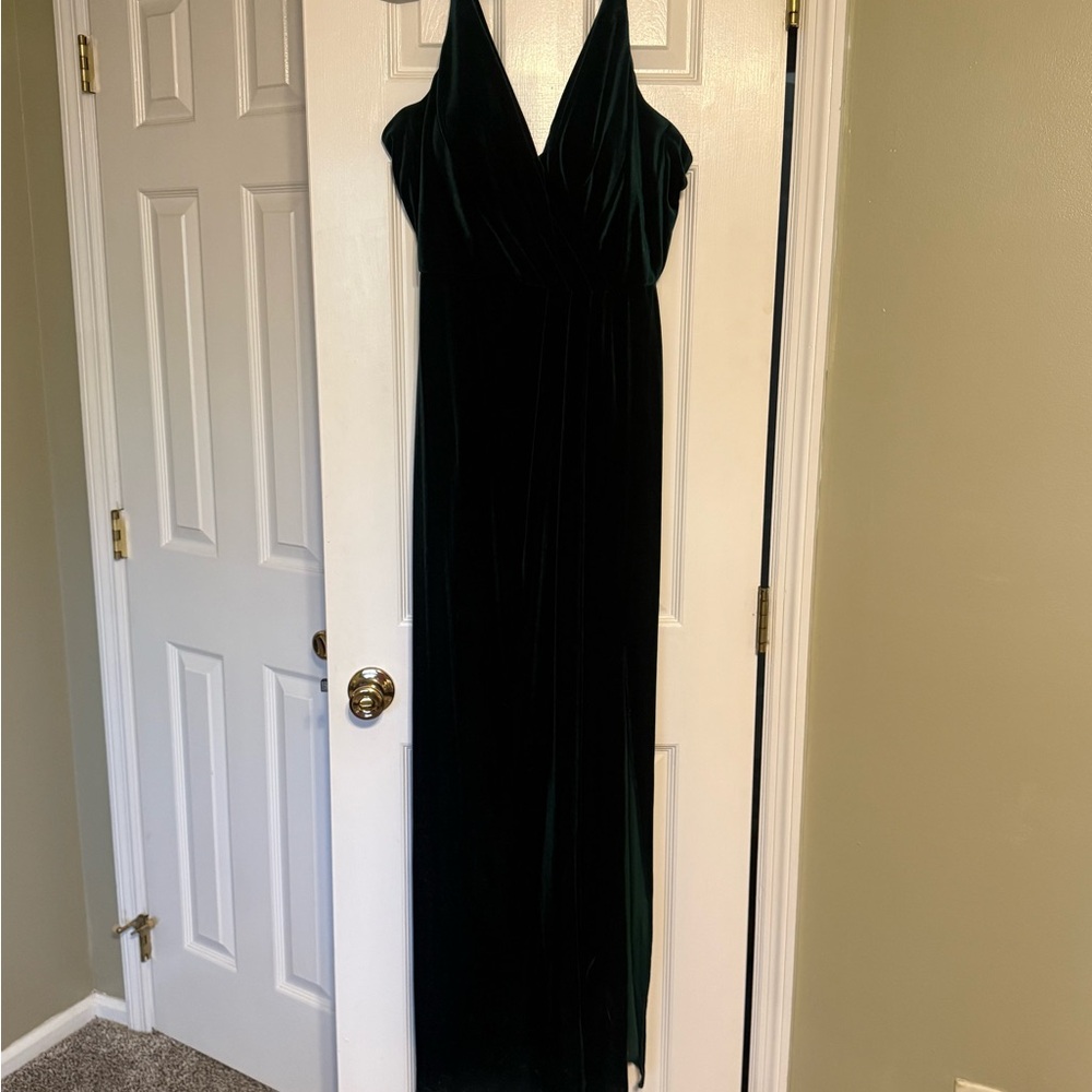 Jasmine Deep Green Velvet Maxi Dress